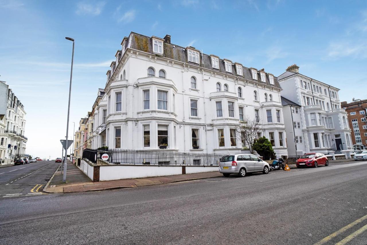 Oyo The Palm Court Hotel Eastbourne Exterior photo
